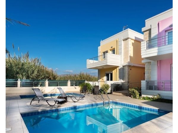 Kronos Villas