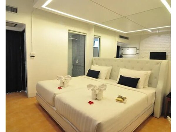 Forty Winks Phuket Hotel