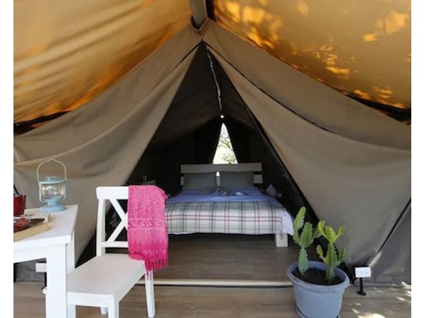Glamping Hotel Flor y Bambu