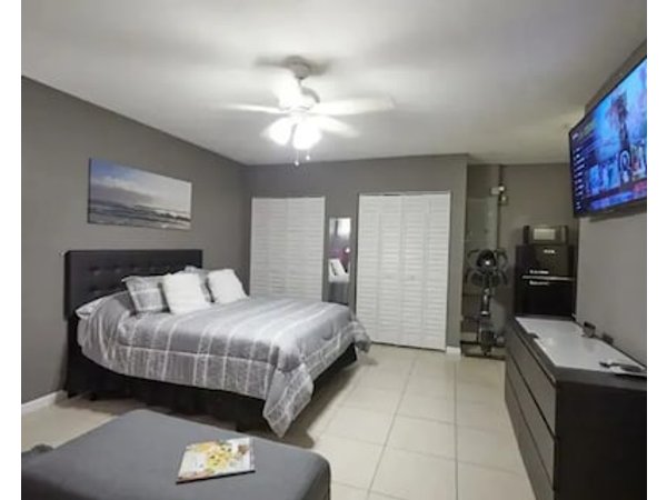 Luxurious Pool Cottage Sleep 2
