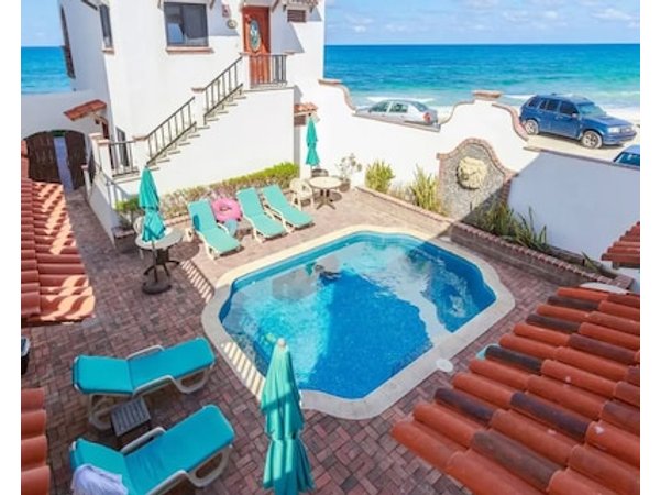 Courtyard Villa Acapulco. Villas San Miguel