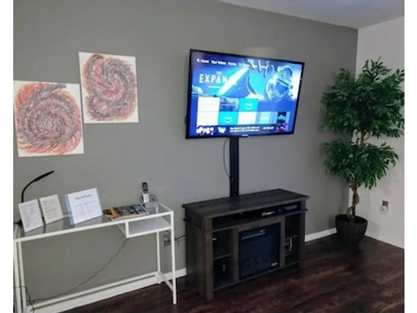 Exclusive Townhome In Central Raleigh