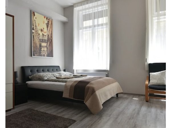 Corvin Point Rooms and Apartments
