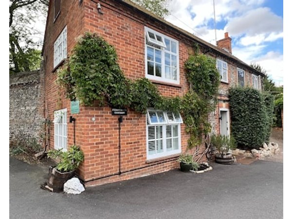 Ferryman`s Cottage at The Beetle & Wedge
