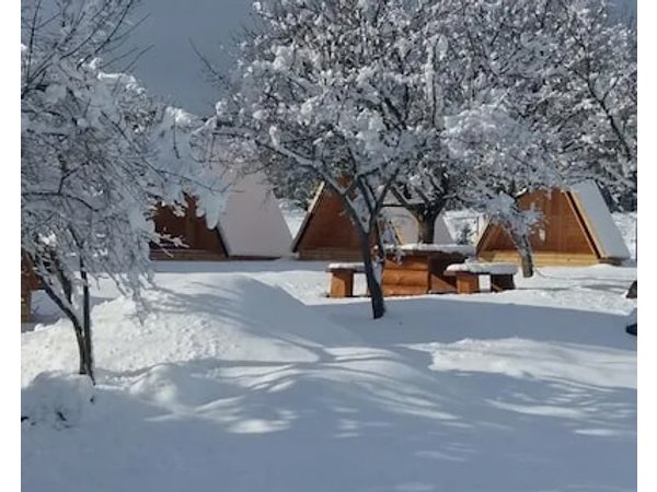 Rooms & Glamping Lana Haus