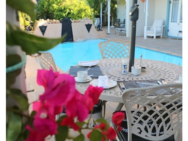 Paradiso Guesthouse & Self-catering Cottage