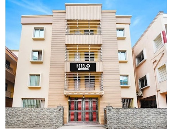 Oyo 40638 Hotel Turmeric Leaf