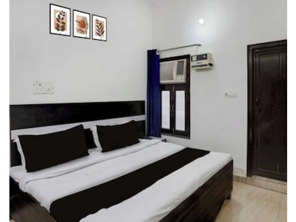 Yuvraj Guest House