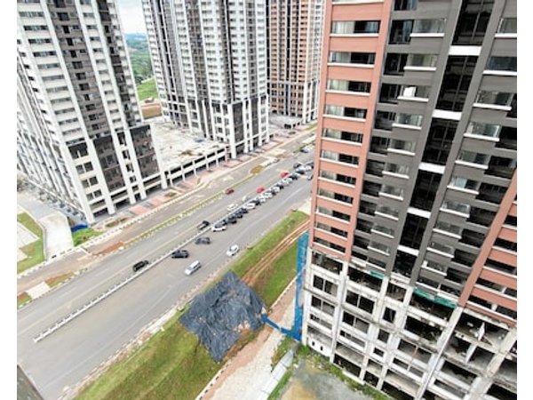 Homey And Warm 2Br At Meikarta Apartment