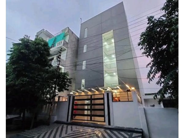 Near By Hotel Blue Shine Noida
