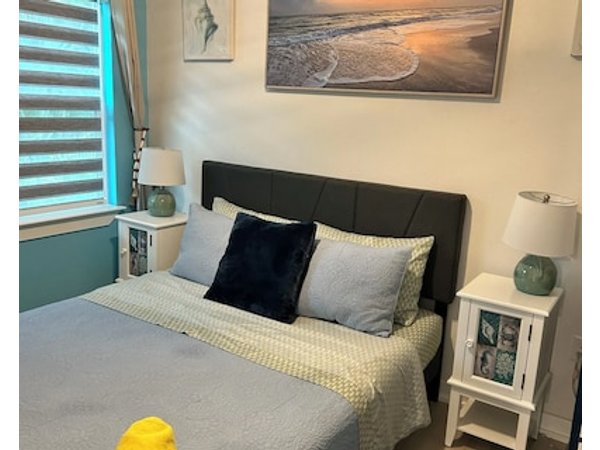 Perfect Getaway-Lovely Cottage House- Near Beaches