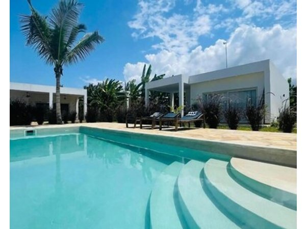 Frangipani And Cinnamon Villas