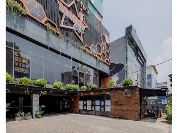 Sans Hotel Roxy Jakarta