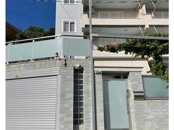 Seaside Apartments