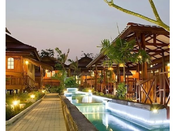 Dang Ky Ploen Tharnnam Resort