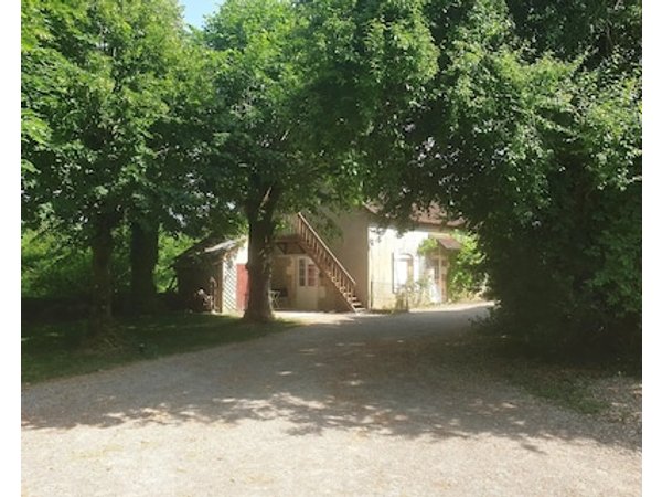 La Casa Daugy à Farges Proche De Avord Et Bourges En Gite De 2 à 8 Personnes