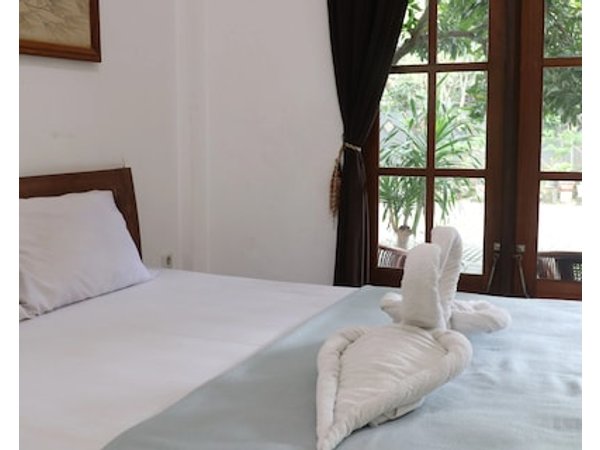 Adhya Guest House