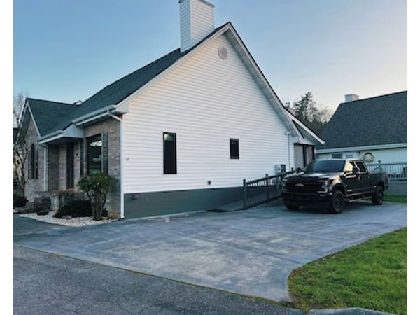Two Cubs Cottage- Cozy 2-bedroom House In Marvelous Pigeon Forge With Ac wifi