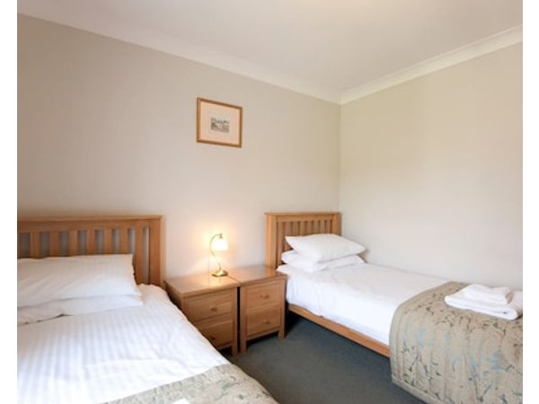 Green Acres Cottages