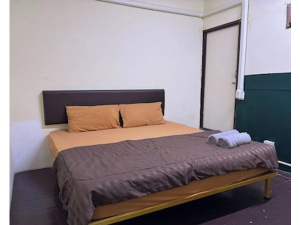 The House Hostel