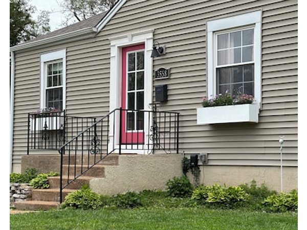 Cozy Cottage In The City