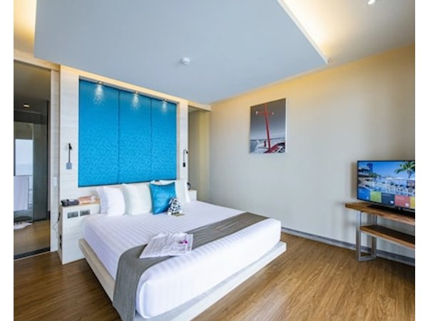 Cape Sienna Gourmet Hotel & Villas