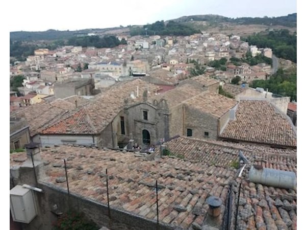 San Nicolò Holiday Home