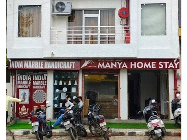 Manya Home Stay