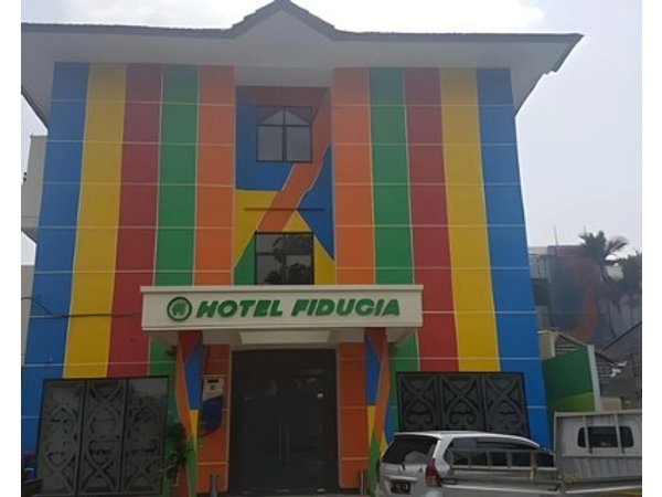 SUPER OYO Collection O 92130 Hotel Fiducia Kaji