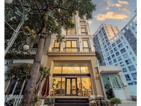 Golden Sun Apartment