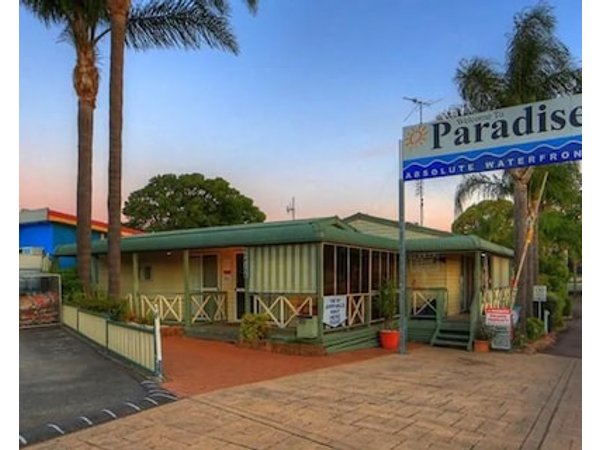 Paradise Palms Caravan Park