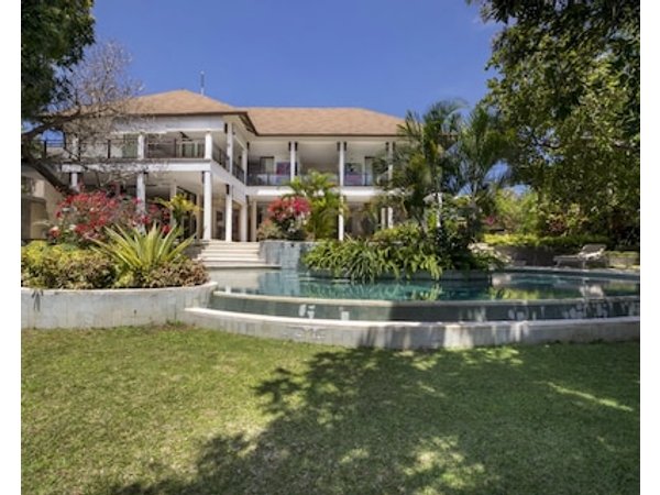 Akilea Luxury Villas