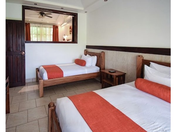 Tamarindo Vista Villas