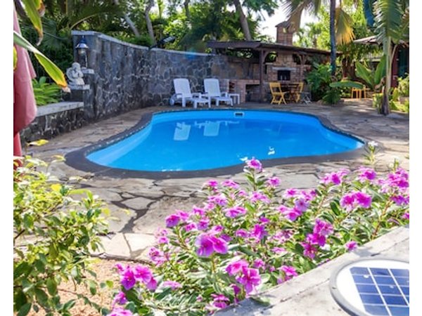 Laurels Villas