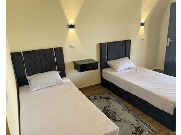 Camp Pyramids View Hotel
