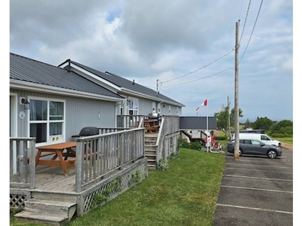 Cavendish Bosom Buddies Cottage Resort