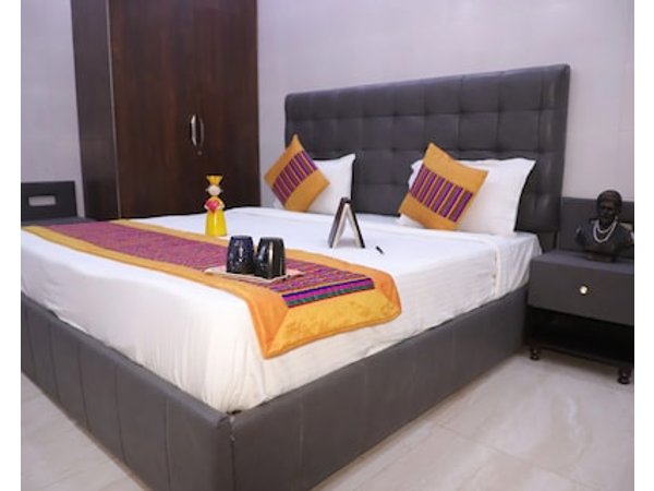 Fortune Home Service Apartment 1Bhk L-36B Saket