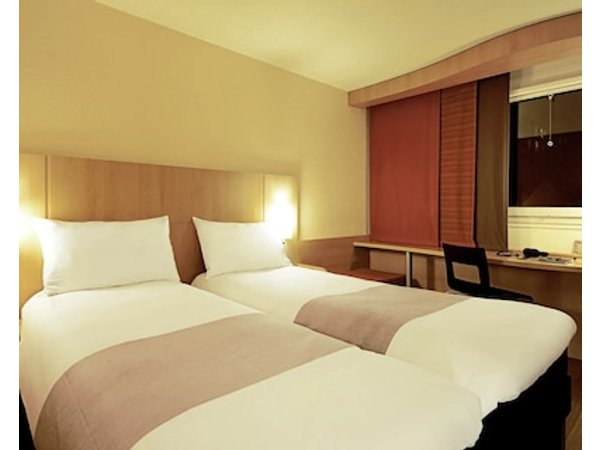ibis Nantes Centre Tour Bretagne
