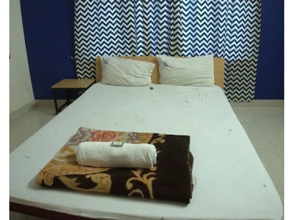 Hotel Bright stays