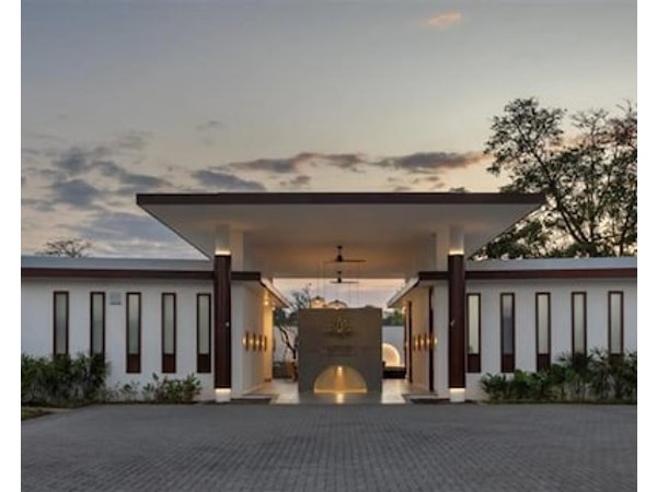 Sumitra Luxury Villas A Pramana