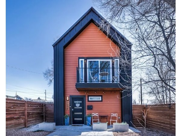 Modern Paradise Dog Friendly Getaway
