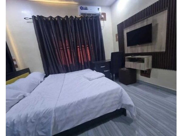 EasyAsHome Apartments