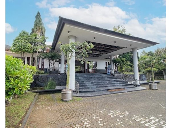 Grand Nirwana Resort Lembang