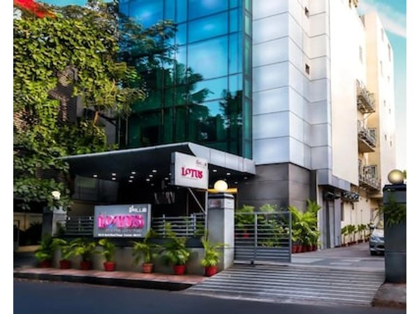 The Lotus Apartment Hotel Burkit Road