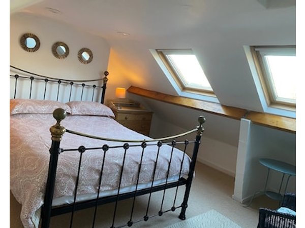Demeter Cottage Pet Friendly With A Garden In Whitby Ref 951435