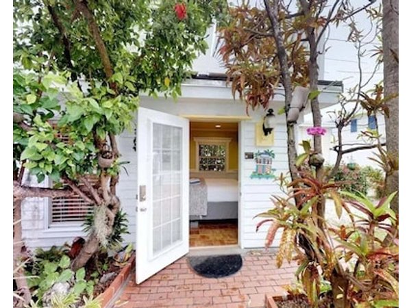 Rickys Retreat - Truman @ Duval | Perfect For A Getaway In Key West