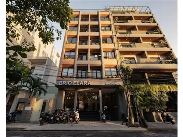 BRIO Elara Hotel and Apartment