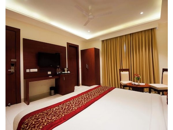 Prime Suites Hotel Z Near Delhi International Airport