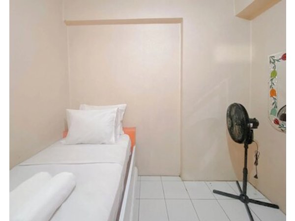 Homey And Cozy 3br Apartment At Gateway Ahmad Yani Cicadas