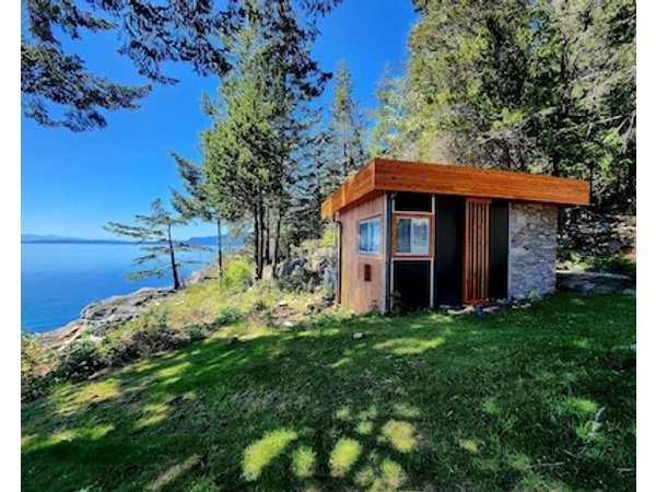 Secret Cove Cottage Suites